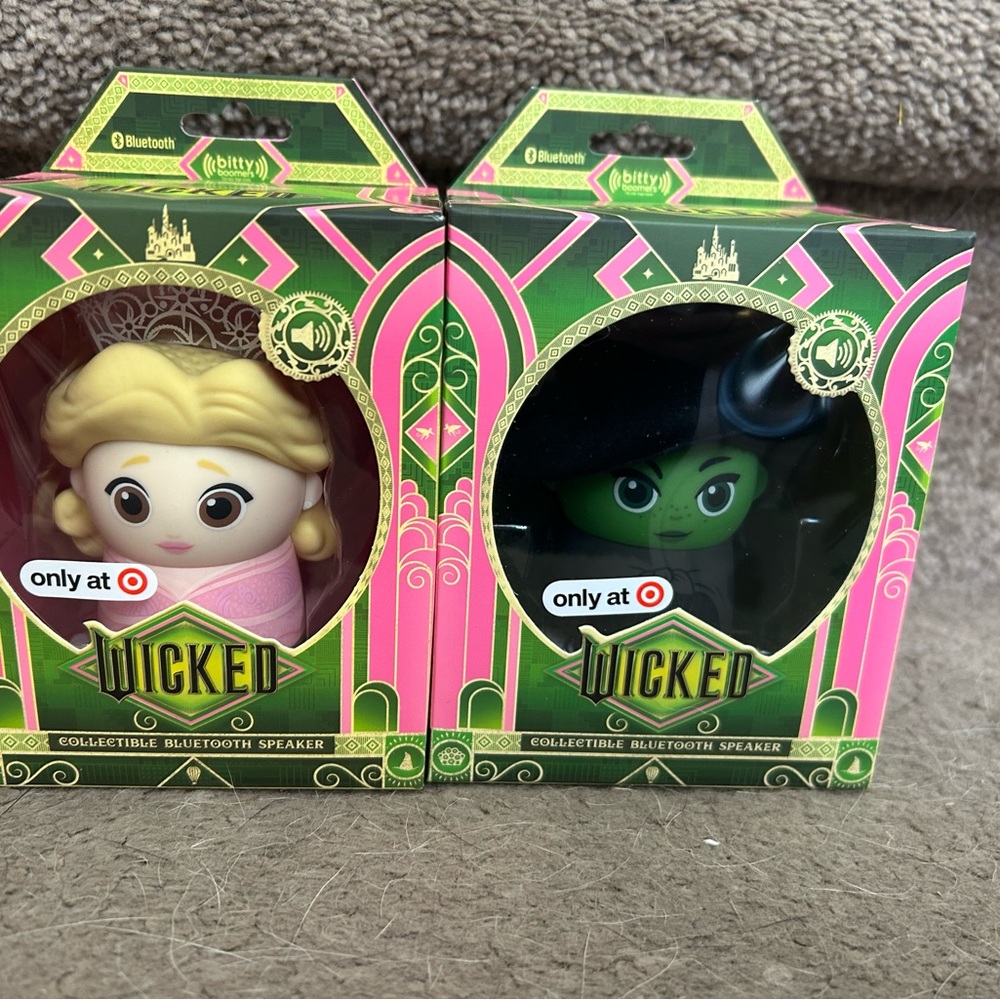 Wicked Collectible Bluetooth Speaker Set - Pink and Green